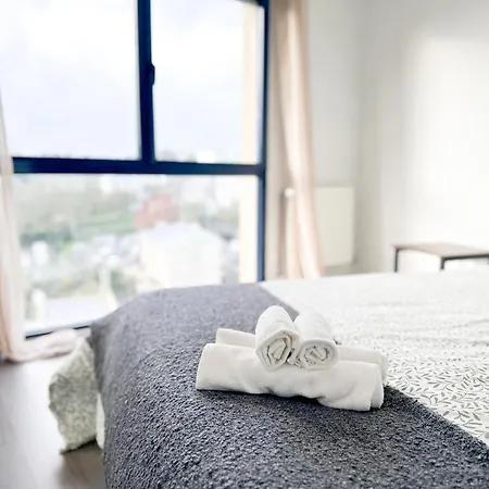 Le Balcon Brestois Апартаменты *