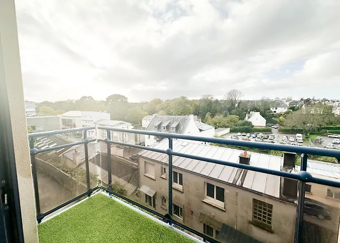 Le Balcon Brestois Апартаменты *